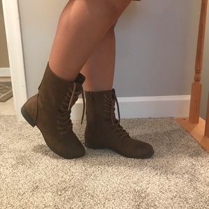 Cassie Cognac Boots